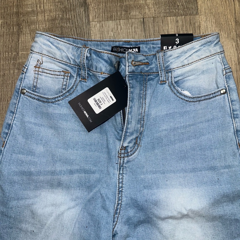 Fashion Nova Fashion Jeans Size‎ 2 NWT - Picture 3 of 4